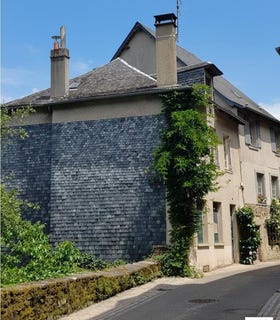 /international/fr/uzerche-limousin-310108954519/