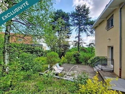 /international/fr/sainte-foy-les-lyon-rhone-310107366656/