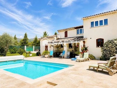 /international/fr/fayence-provence-alpes-cote-d-azur-310108650452/