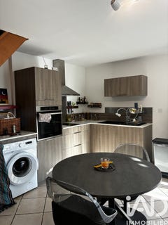 /international/fr/salon-de-provence-provence-alpes-cote-d-azur-310104076837/