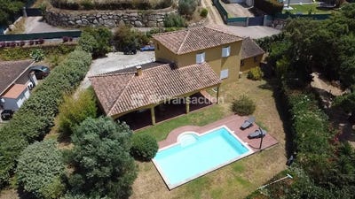 /international/fr/bastelicaccia-corsica-310100458942/?lang=zh-tw