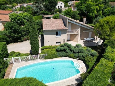 /international/fr/etoile-sur-rhone-rhone-310106361182/