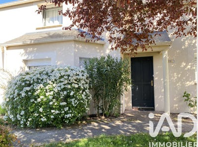 /international/fr/sainte-luce-sur-loire-pays-de-la-loire-310107292550/