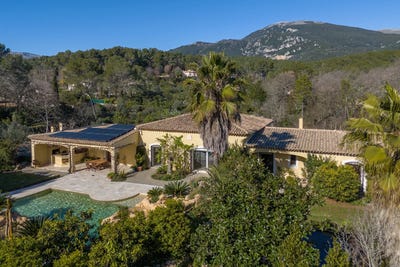 /international/fr/roquefort-les-pins-hh-15679887-roquefort-les-pins-provence-alpes-cote-d-azur-310100955729/