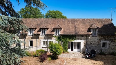 /international/fr/antogny-le-tillac-centre-val-de-loire-310109930393/