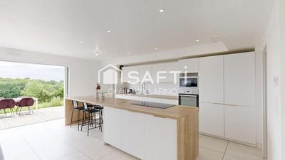 /international/fr/saint-ciers-de-canesse-aquitaine-310099841723/