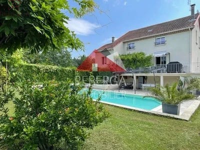 /international/fr/mazamet-midi-pyrenees-310107239053/