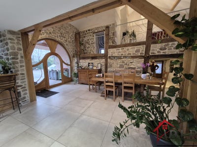 /international/fr/la-lanterne-et-les-armonts-franche-comte-310106708716/