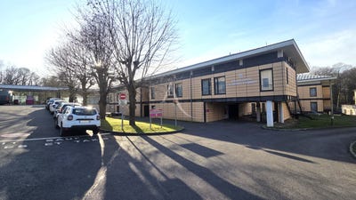 /international/fr/pontoise-ile-de-france-310104465682/