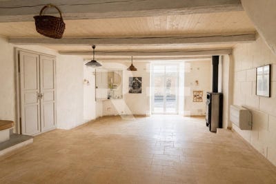 /international/fr/saint-bonnet-du-gard-languedoc-roussillon-310109225432/