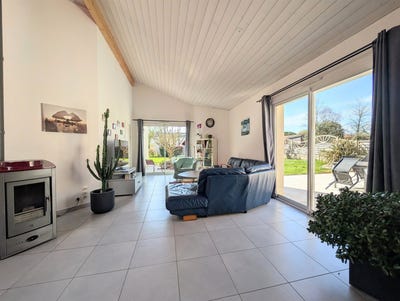 /international/fr/chantonnay-pays-de-la-loire-310108466288/