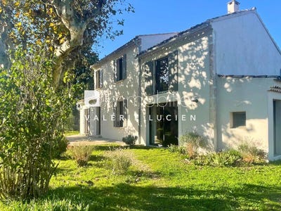 /international/fr/chateaurenard-provence-alpes-cote-d-azur-310100605486/