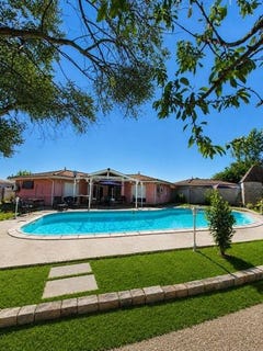 /international/fr/ambares-et-lagrave-aquitaine-310119458690/