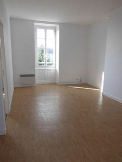 /international/fr/la-roche-sur-yon-pays-de-la-loire-310100498068/