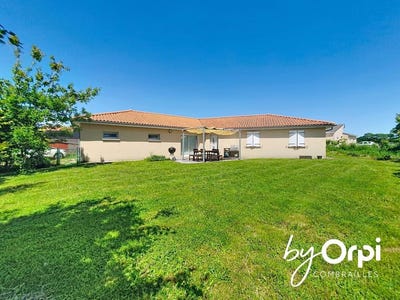 /international/fr/chapdes-beaufort-auvergne-310108466008/