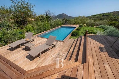 /international/fr/porto-vecchio-corsica-310107294399/