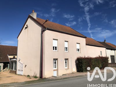 /international/fr/le-vernet-auvergne-310104916829/