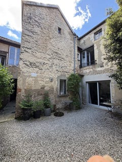 /international/fr/chatillon-sur-seine-burgundy-310108292916/