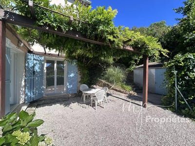 /international/fr/rayol-canadel-sur-mer-provence-alpes-cote-d-azur-310101176340/