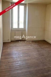 /international/fr/laval-pays-de-la-loire-310107678184/