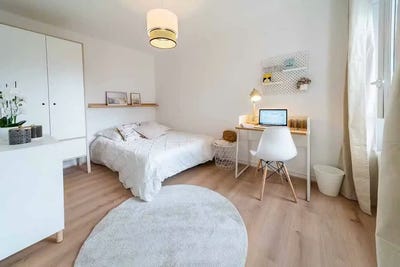 /international/fr/rue-des-glycines-bron-rhone-310106043951/