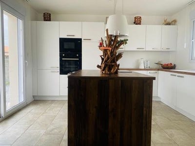 /international/fr/surgeres-charente-310098836718/?lang=en