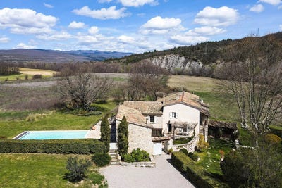 /international/fr/forcalquier-hh-15340742-forcalquier-provence-alpes-cote-d-azur-310100953392/
