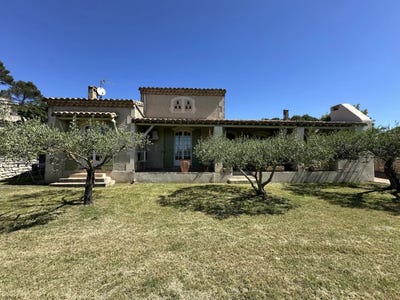 /international/fr/montfrin-languedoc-roussillon-310101417697/
