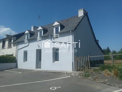 /international/fr/chateauneuf-du-faou-brittany-310107814398/