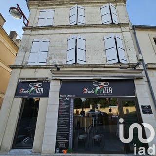 /international/fr/la-couronne-charente-310106163573/
