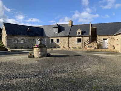 /international/fr/plouguerneau-brittany-120088737825/