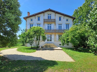 /international/fr/sainte-bazeille-aquitaine-310100578261/