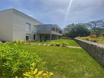 /international/fr/nimes-languedoc-roussillon-310107793233/