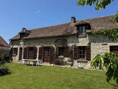 /international/fr/pacy-sur-eure-upper-normandy-310101229473/?lang=en