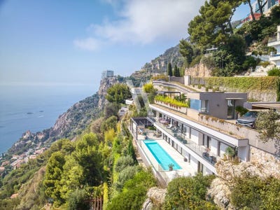 /international/fr/roquebrune-cap-martin-provence-alpes-cote-d-azur-310097566717/
