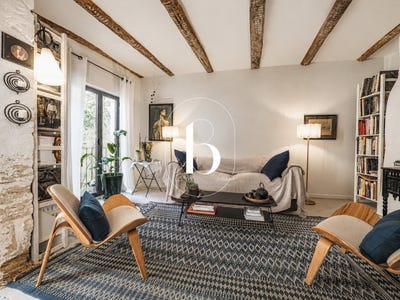 /international/fr/uzes-languedoc-roussillon-310108465935/
