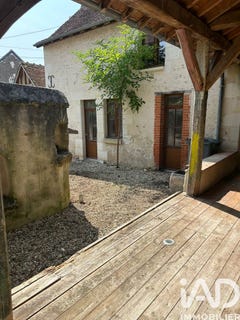 /international/fr/descartes-centre-val-de-loire-310106418956/