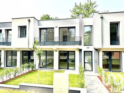 /international/fr/roinville-ile-de-france-310100010628/