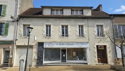 /international/fr/montmorillon-charente-310105821189/