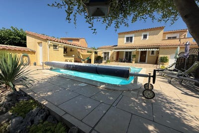 /international/fr/saint-quentin-la-poterie-languedoc-roussillon-310100387685/