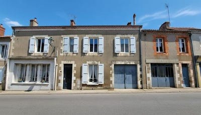 /international/fr/lathus-saint-remy-charente-310106632009/