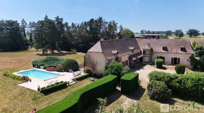/international/fr/gennetines-auvergne-310107565517/