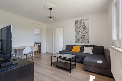 /international/fr/rue-henri-barbusse-oullins-pierre-benite-auvergne-rhone-alpes-310101107926/