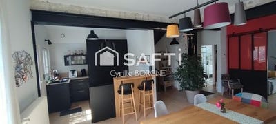 /international/fr/bourgueil-centre-val-de-loire-310108898106/