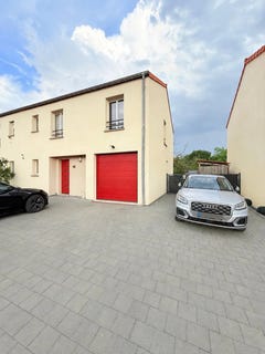 /international/fr/roussy-le-village-lorraine-310109867495/