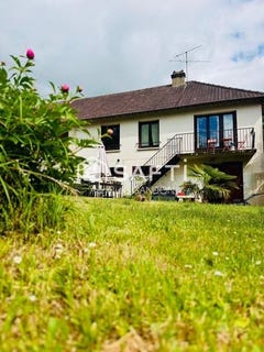 /international/fr/joigny-burgundy-310107814279/