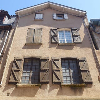 /international/fr/villefranche-de-rouergue-midi-pyrenees-310107942454/