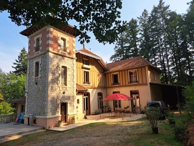 /international/fr/gourdon-midi-pyrenees-310119719629/