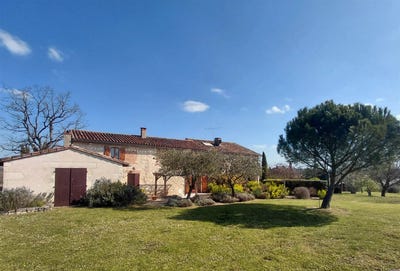 /international/fr/cordes-sur-ciel-midi-pyrenees-310106446020/