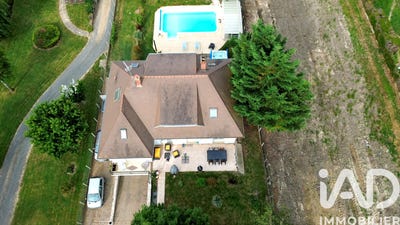 /international/fr/beaulieu-sur-loire-centre-val-de-loire-310106422495/